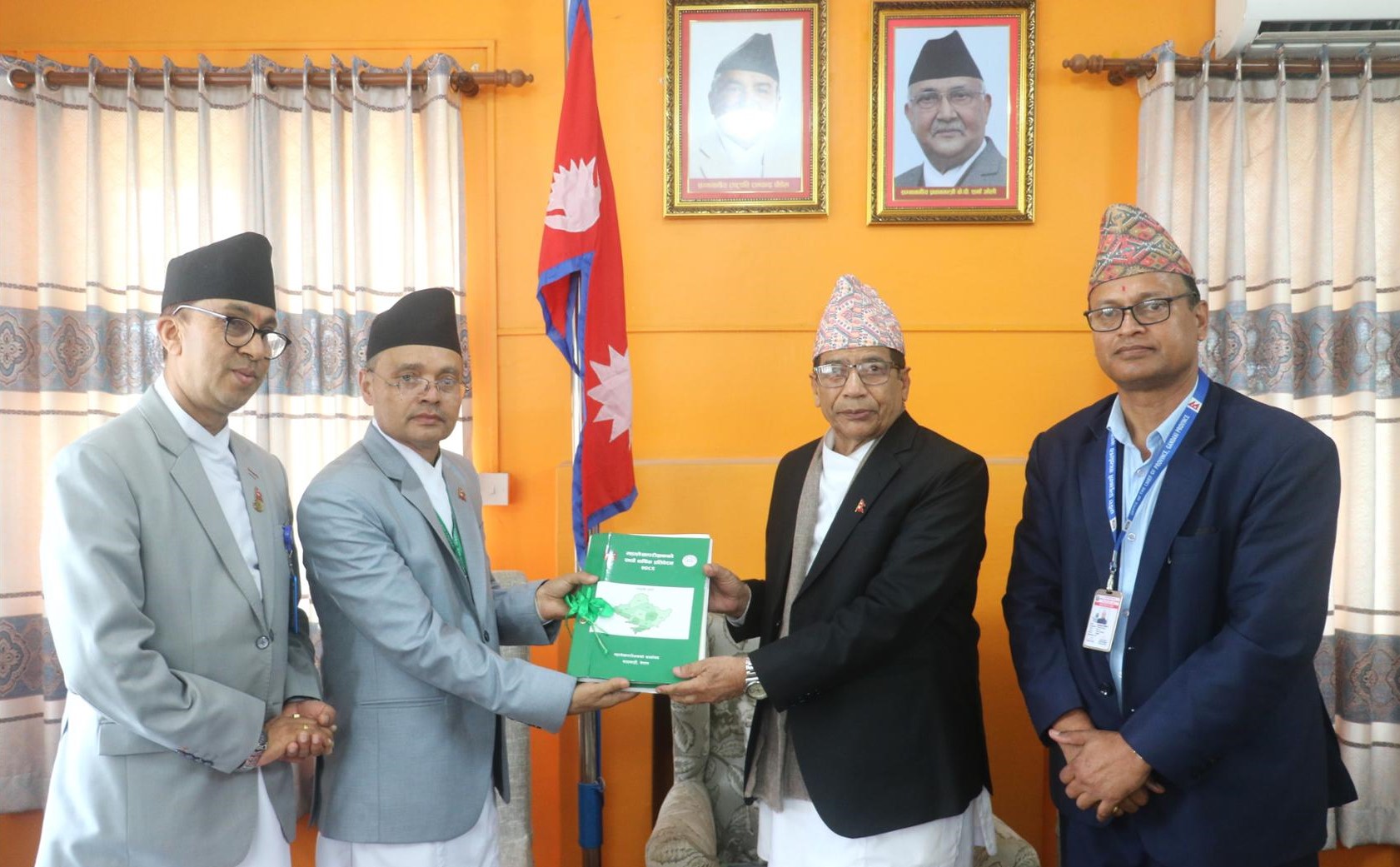महालेखाद्वारा प्रदेश प्रमुख समक्ष वार्षिक प्रतिवेदन पेस
