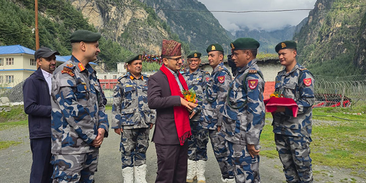 मनाङका सिडिओ पौडेलद्वारा निर्वाचन सुरक्षामा ध्यान दिन निर्देशन