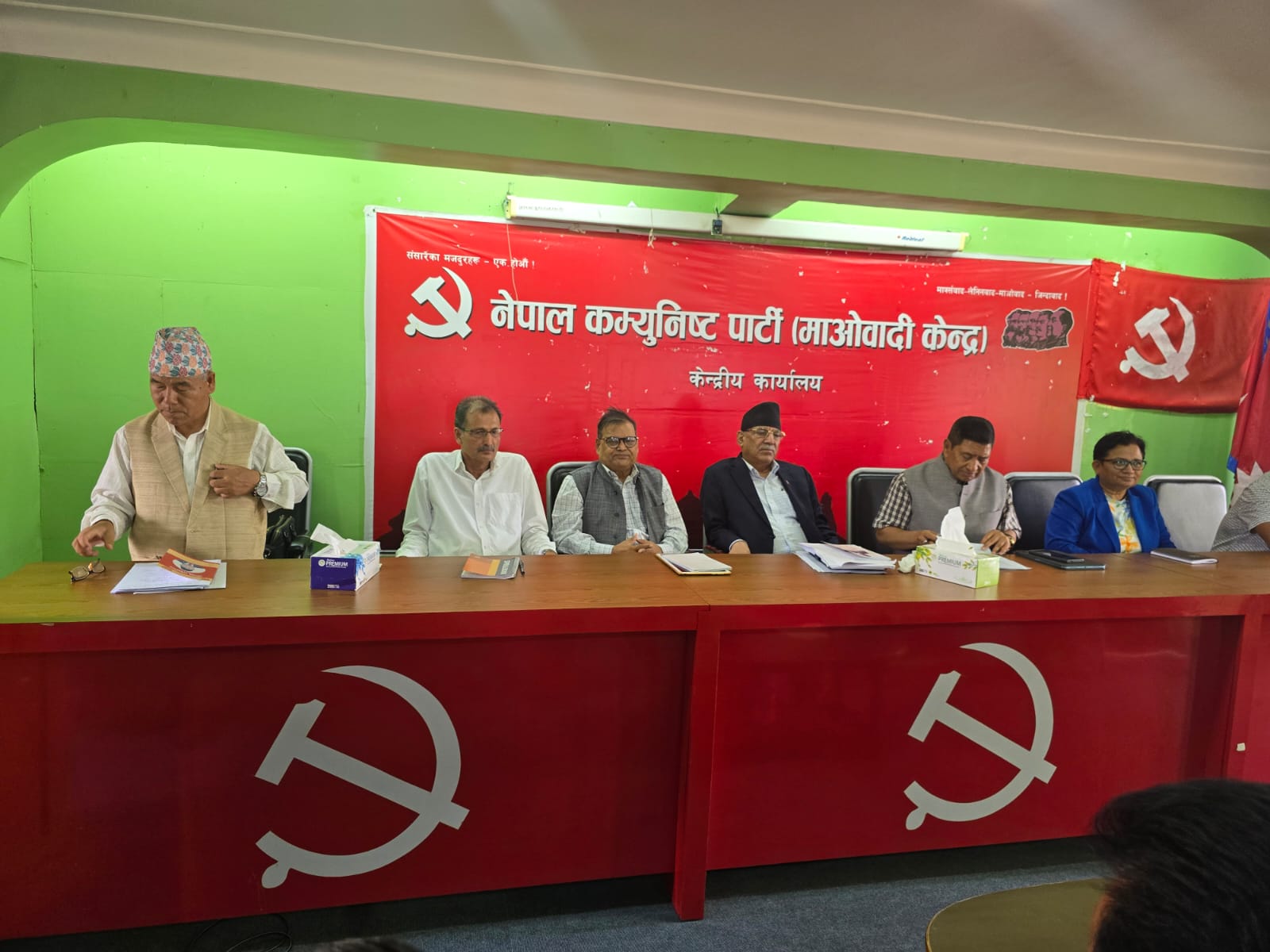 एकीकृत समाजवादीसहितका दलसँग कात्तिक २० एकता गर्ने माओवादीको निर्णय