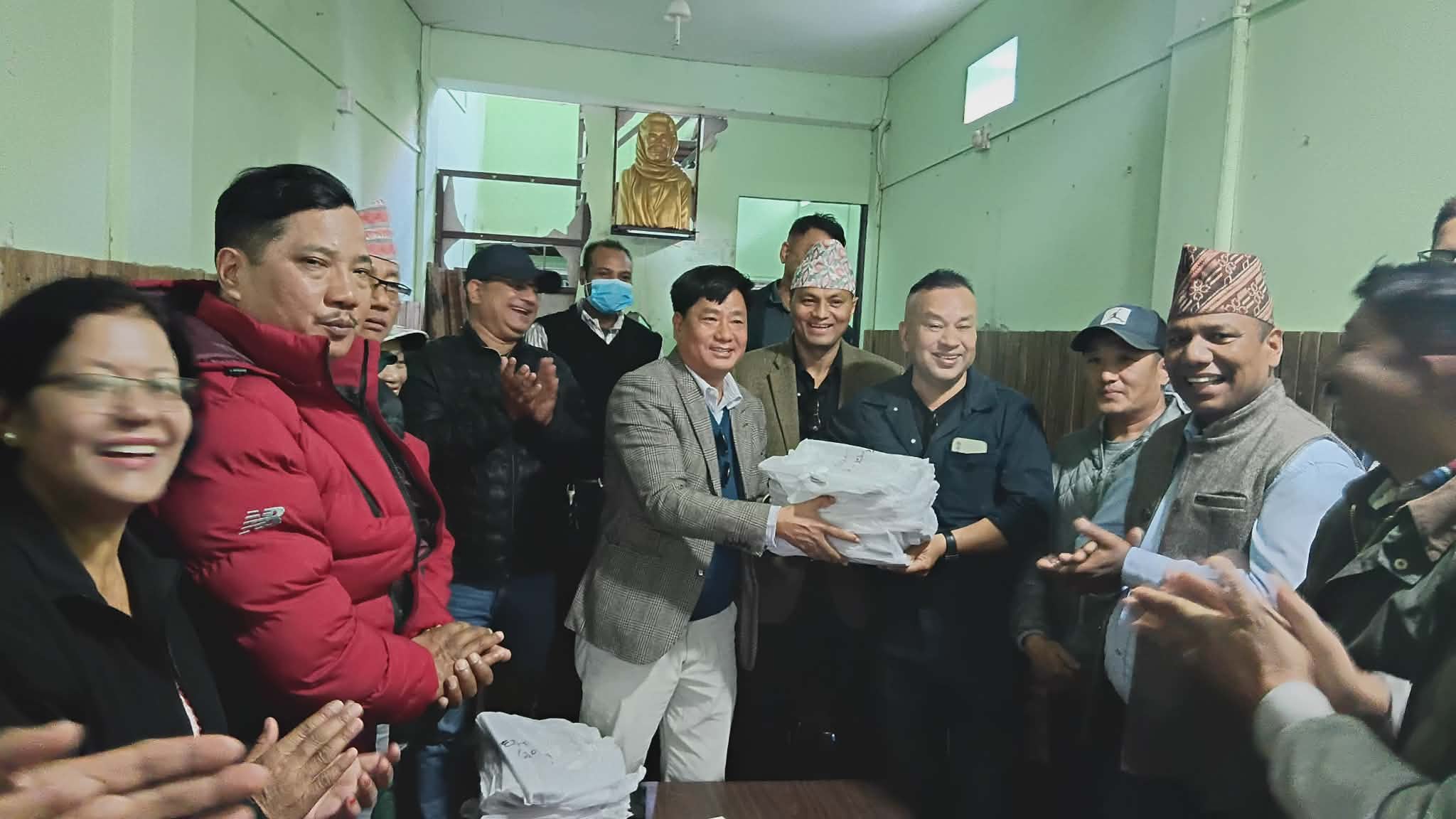 सुनसरी क्षेत्र नं. १ मा काँग्रेसको नयाँ क्रियाशील सदस्यता फाराम वितरण