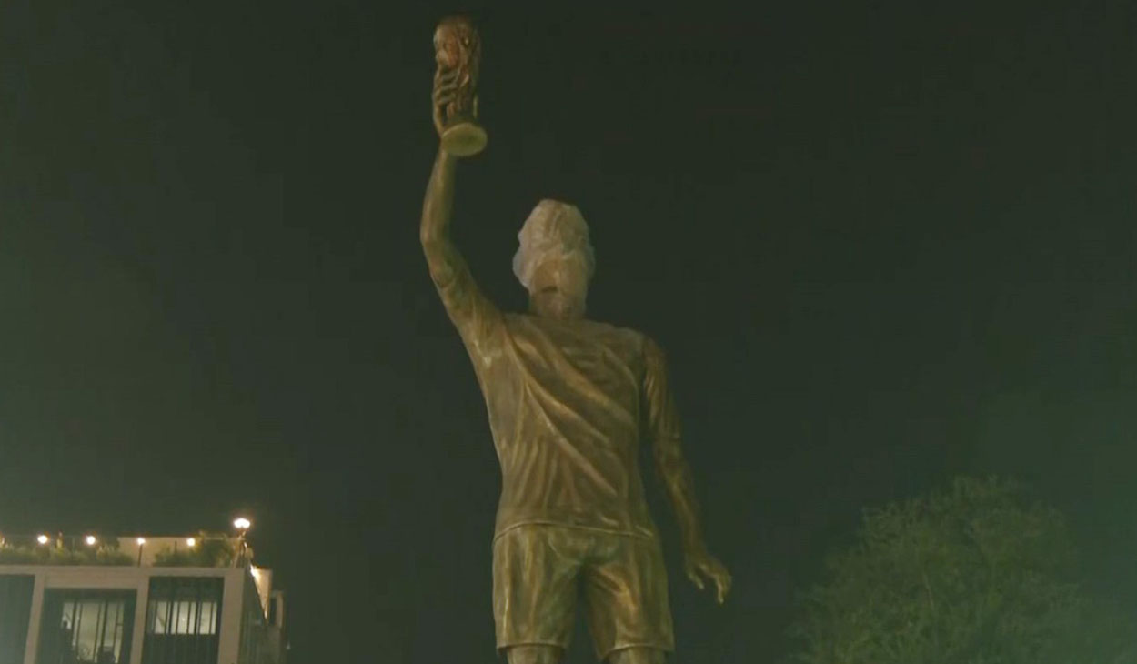 कोलकातामा लियोनल मेस्सीको ७० फिट अग्लो प्रतिमा तयार, डिसेम्बर १३ मा उद्घाटन