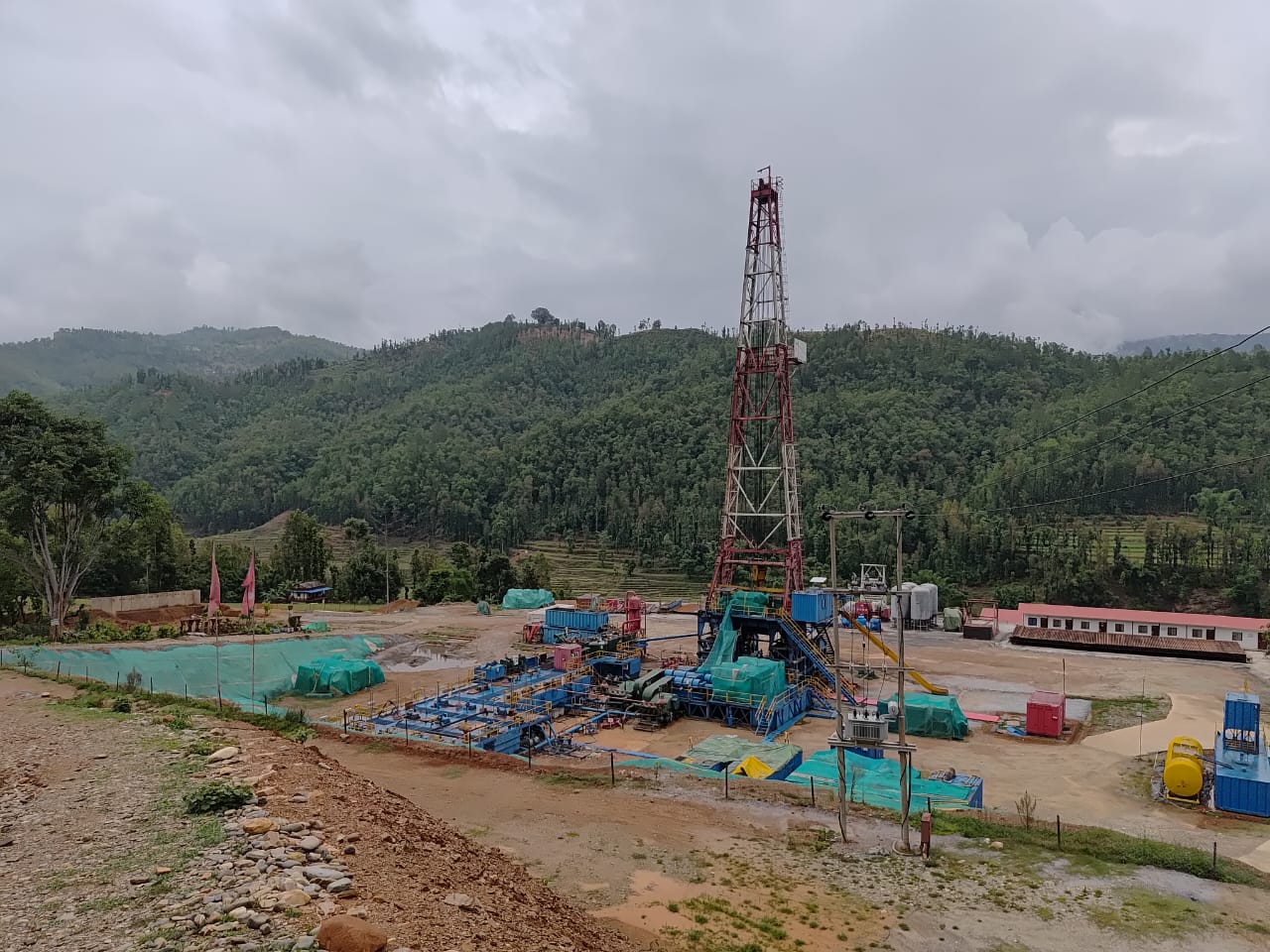 पेट्रोलियम पदार्थ र प्राकृतिक ग्यास अन्वेषणमा नेपालको पहिलो पाइला (तस्विरहरु)