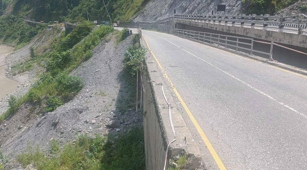 चालु आर्थिक वर्षभित्रै पूर्वपश्चिम राजमार्गका १२ पुल मर्मत गरिँदै