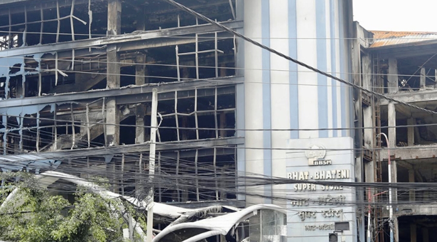 भाटभटेनी भत्काउने क्रममा एक जनाको मृत्यु