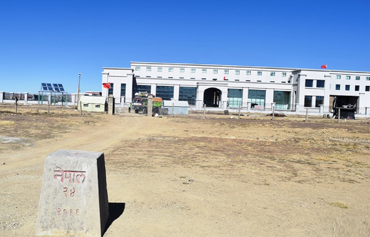 तातोपानी र रसुवागढी नाका खुलेपछि कोरलाबाट आयात–निर्यात घट्यो