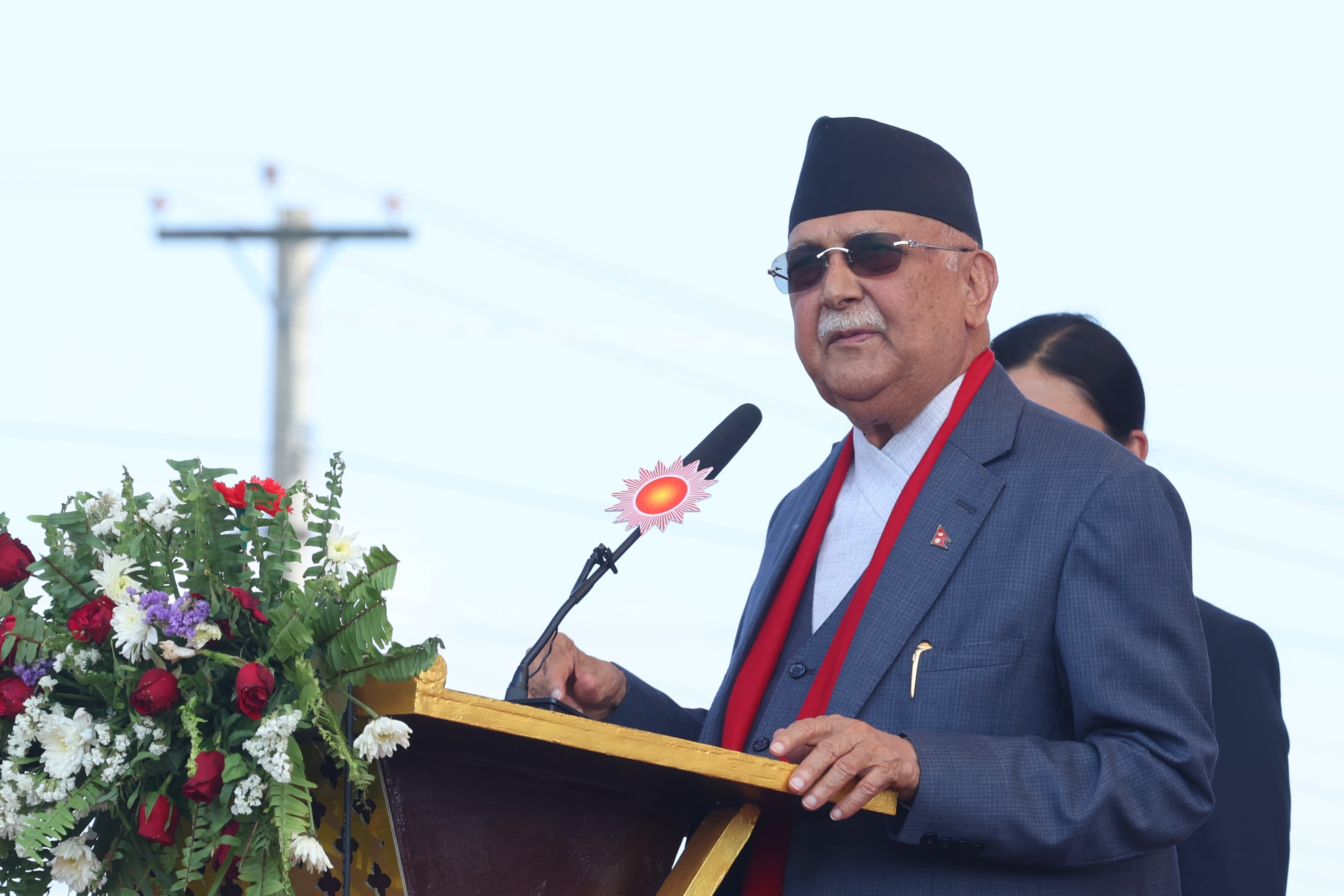 प्रधानमन्त्री ओलीको चेतावनी : प्रतिगमनको सपना नदेख्नुस्, एमाले अग्रपङ्क्तिमा छ