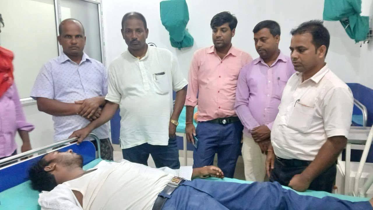 मेयरले हातपात गर्दा पत्रकार घाइते, मेयर माथि कारबाहीको माग
