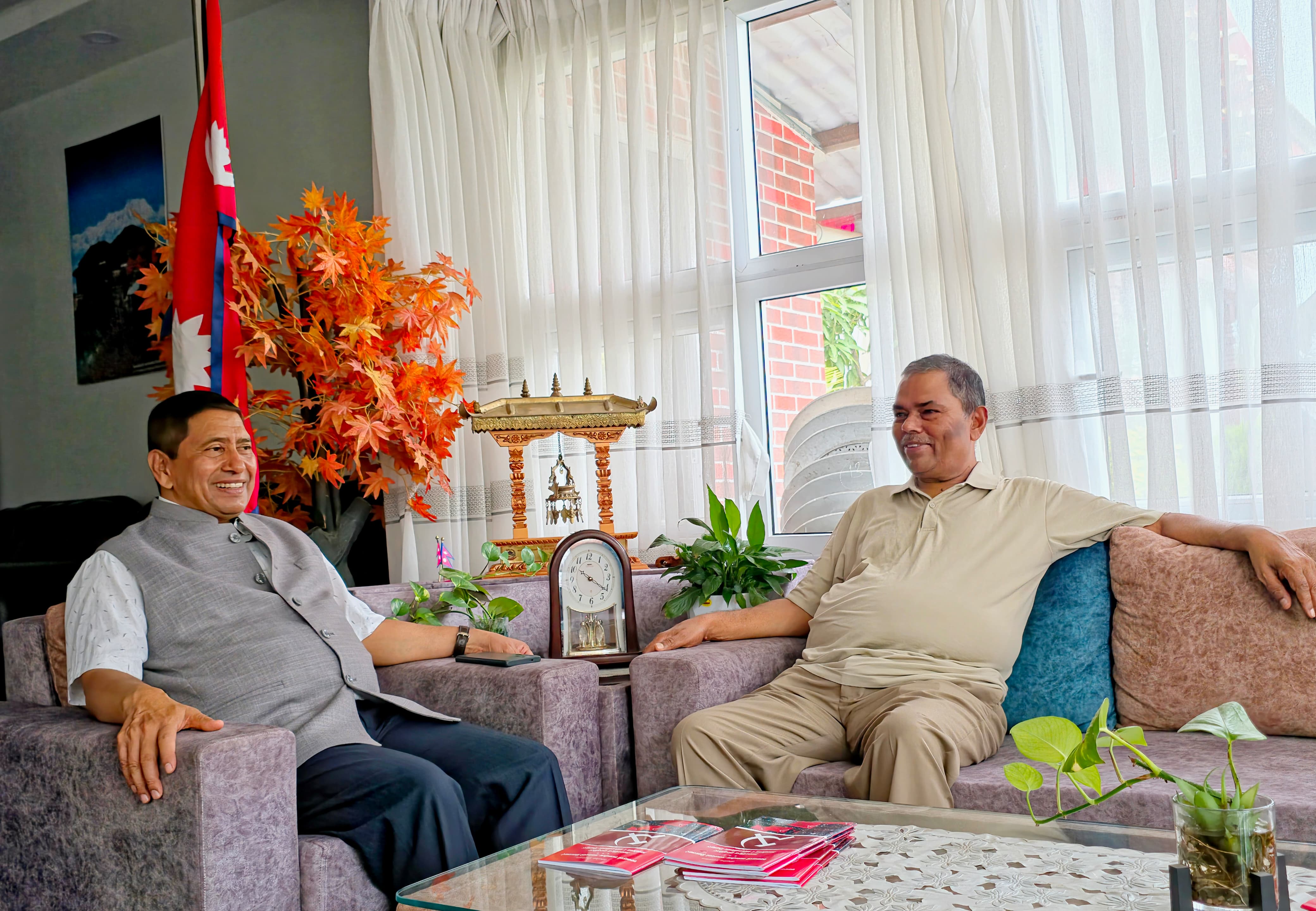 नारायणकाजीको राजनीतिक सक्रियता बढदाे, उपेन्द्र यादवसँग भयो भेटघाट