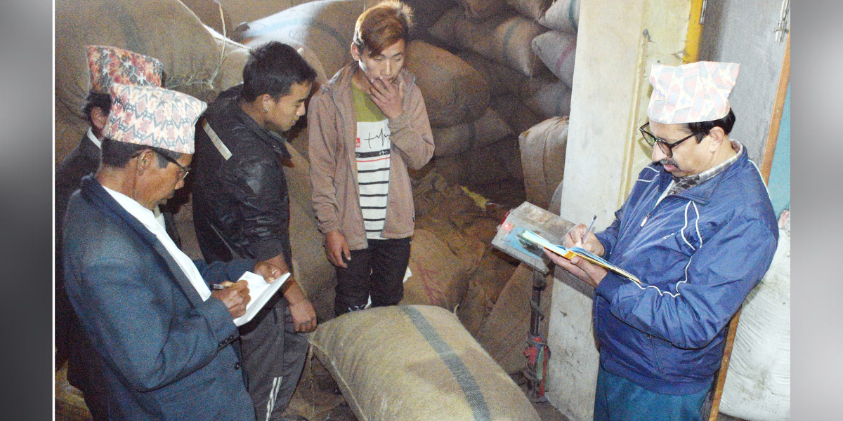 अलैँचीको मूल्यमा निरन्तर गिरावट