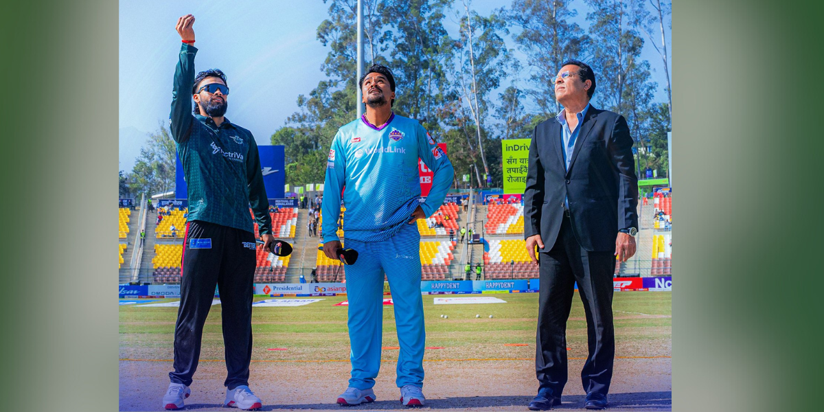 पोखराविरुद्ध काठमाण्डुले पहिला ब्याटिङ गर्दै