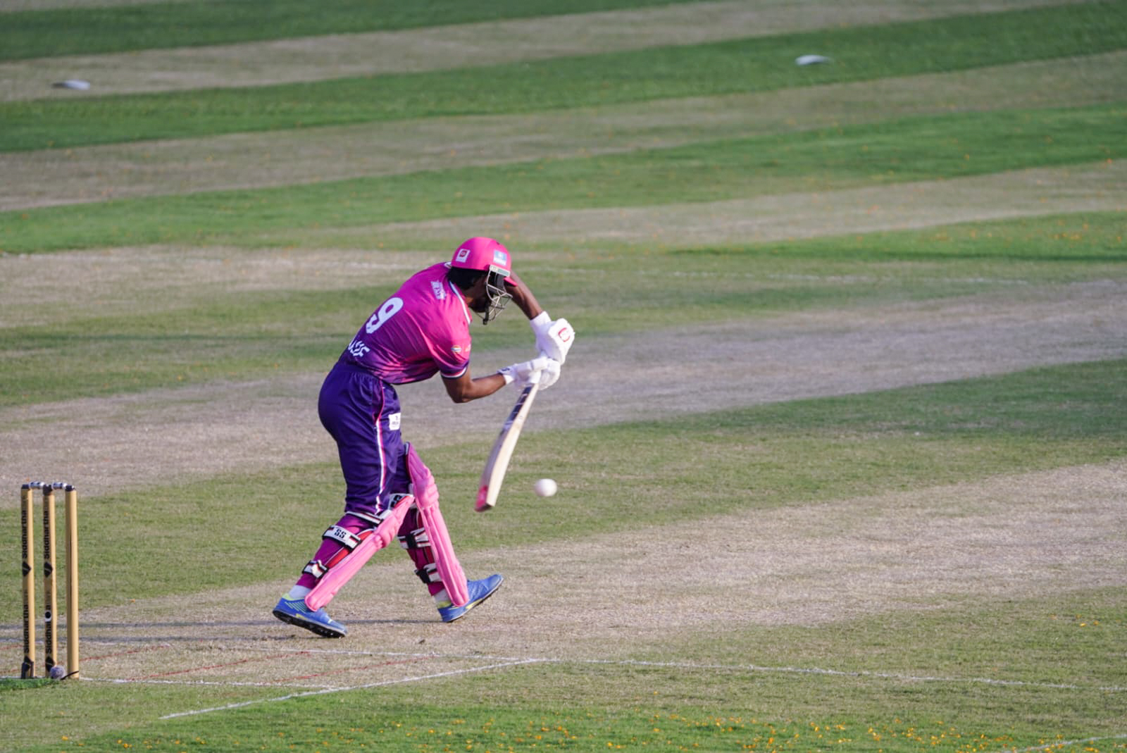 काठमाडौं गोर्खाजलाई जनकपुर बोल्ट्सको १३१ रनको लक्ष्य