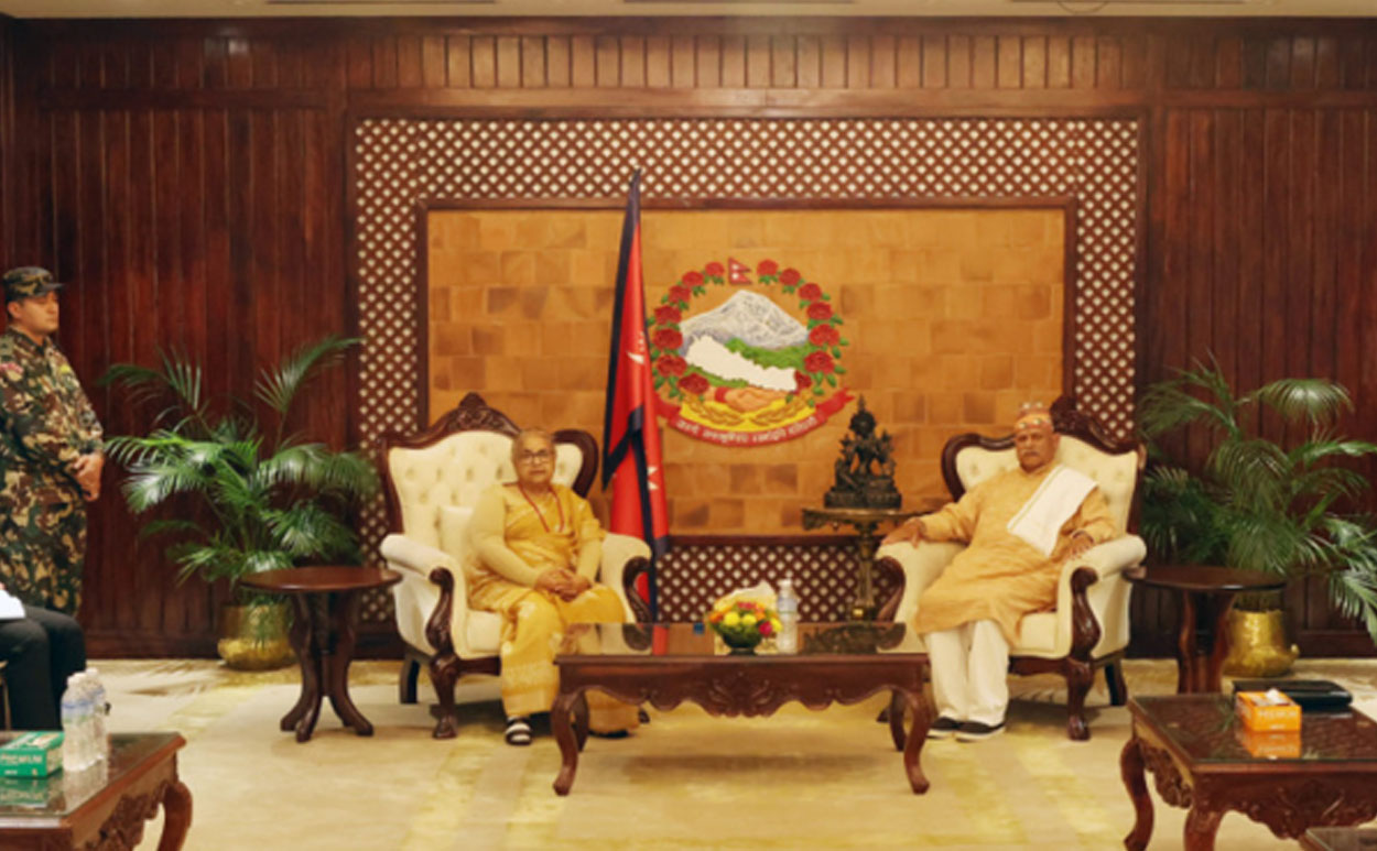 प्रधानमन्त्री कार्की र पूर्वराष्ट्रपति यादवबीच आगामी निर्वाचनबारे छलफल