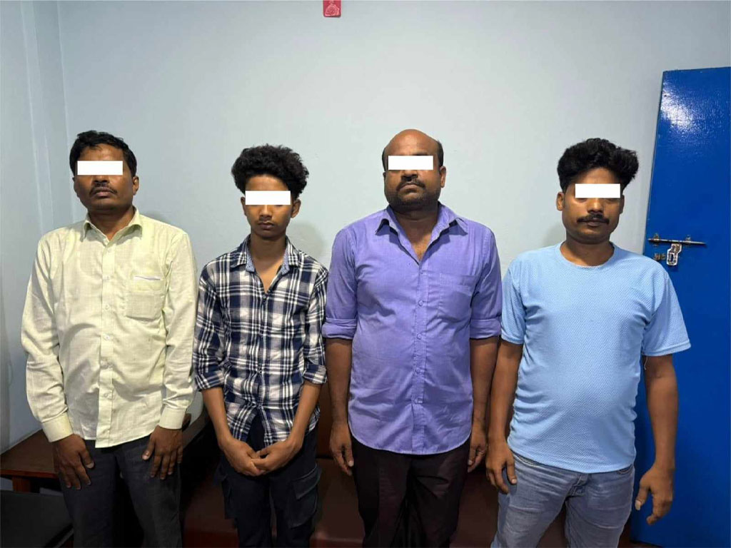 करोडौंको सुन र हिरासहित ४ भारतीय पक्राउ