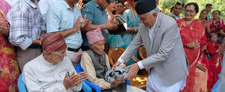 राष्ट्रपति पौडेलद्वारा ज्येष्ठ नागरिकलाई सम्मान