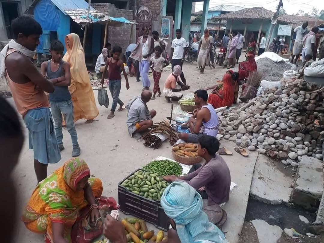 भारतीय बजारमा नेपालीको चहलपहल, नेपाली बजार भने सुनसान
