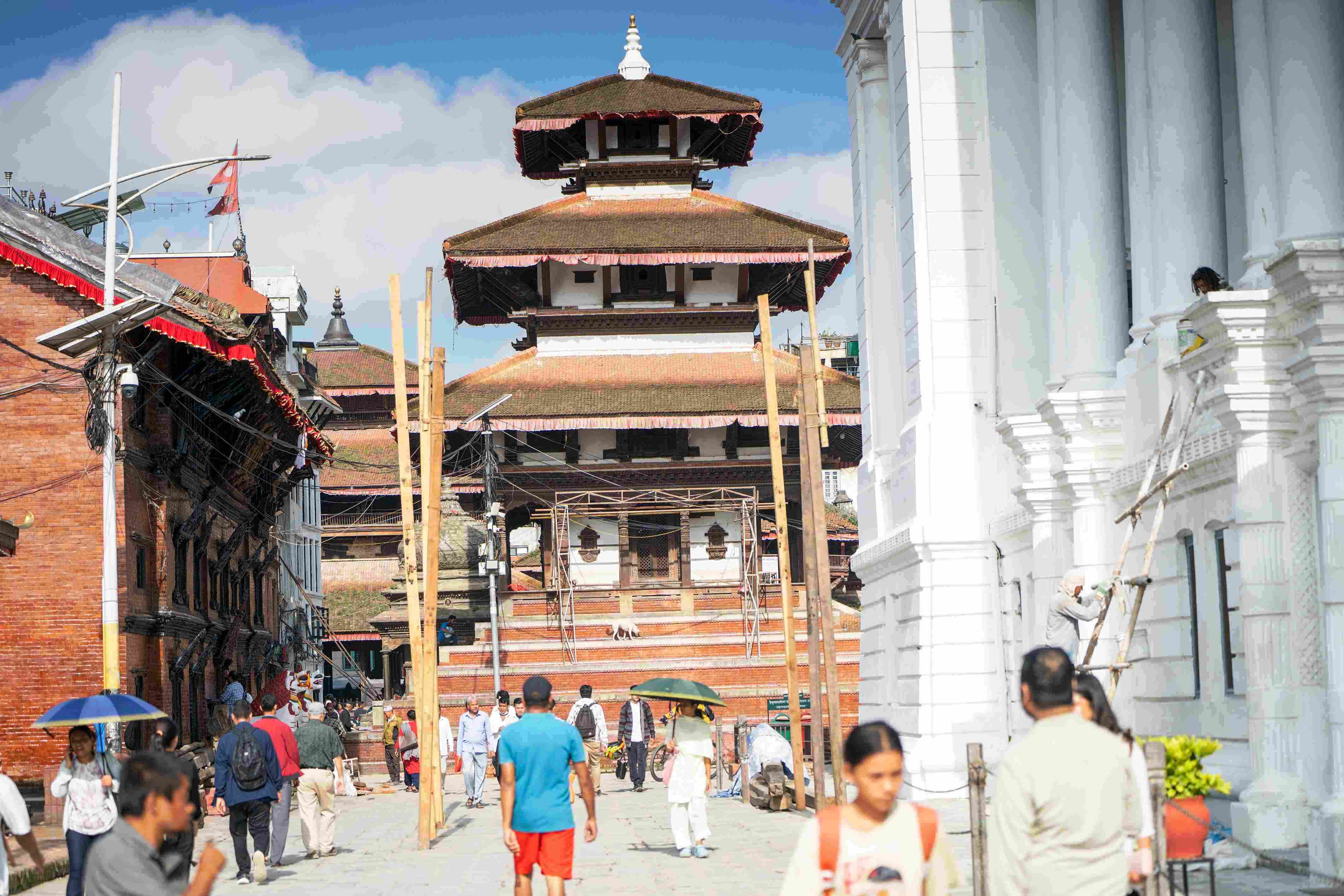 यसरी हुँदैछ वसन्तपुरमा इन्द्रजात्राको तयारी (फोटो फिचर)