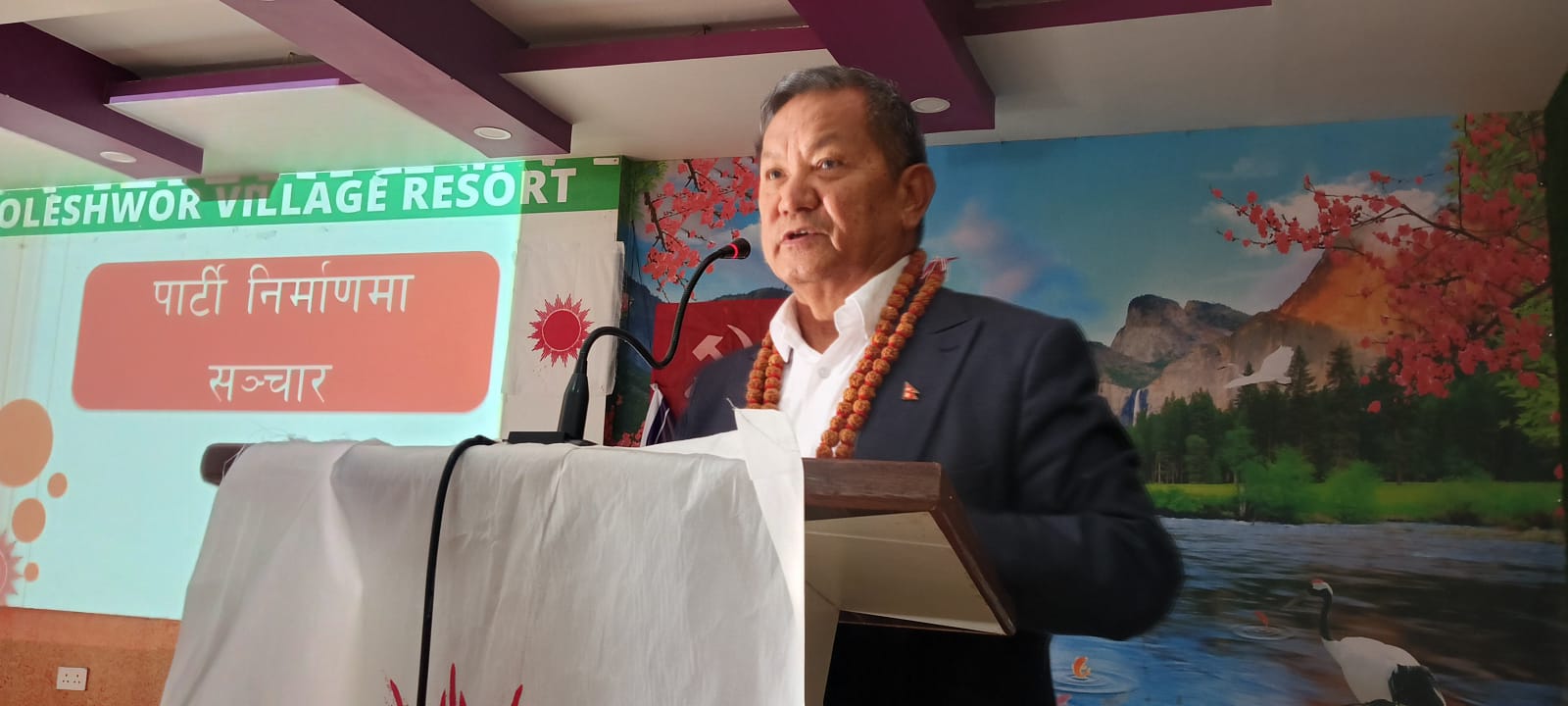 एमाले आफ्नै कारणले हार्छ, अरू कसैले हराउन सक्दैन’ : मन्त्री गुरुङ