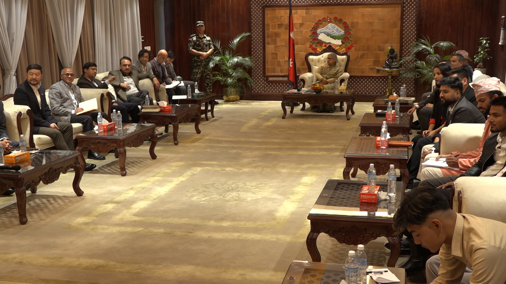 बालुवाटारमा जेनजी–दल–सरकार आमनेसामने : के भयो त्रिपक्षीय सहमति ?