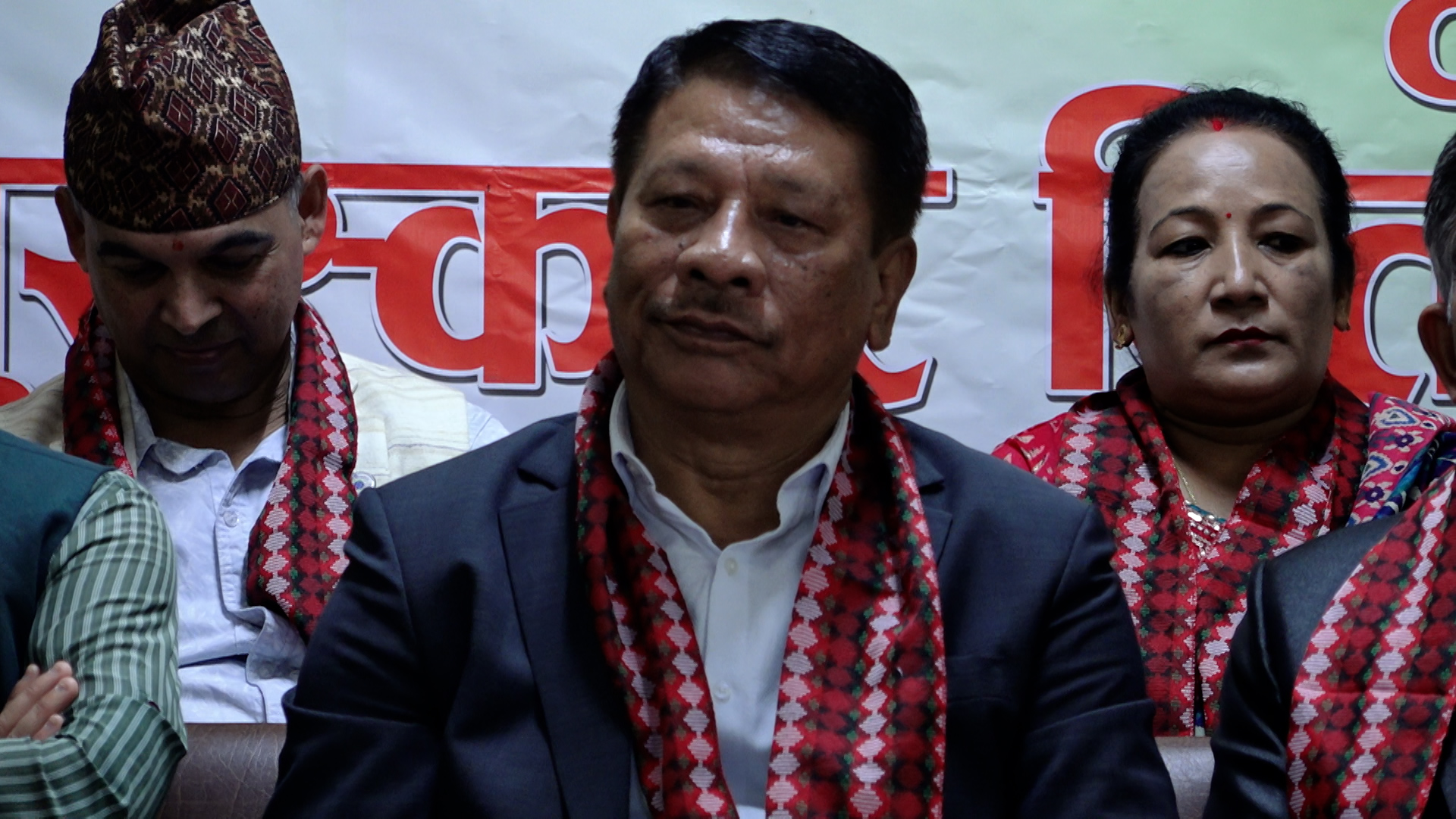 सामुदायिक विद्यालयमा विद्यार्थीको चाप घट्नु चिन्ताजनक : मन्त्री सिंह