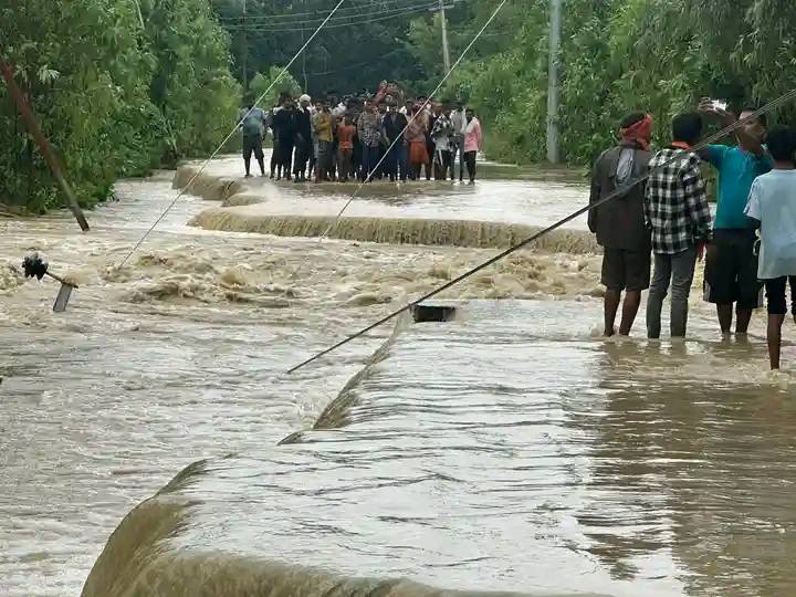 बाढी पहिरोमा परी मृतकको सङ्ख्या ४९ पुग्यो, सात बेपत्ता