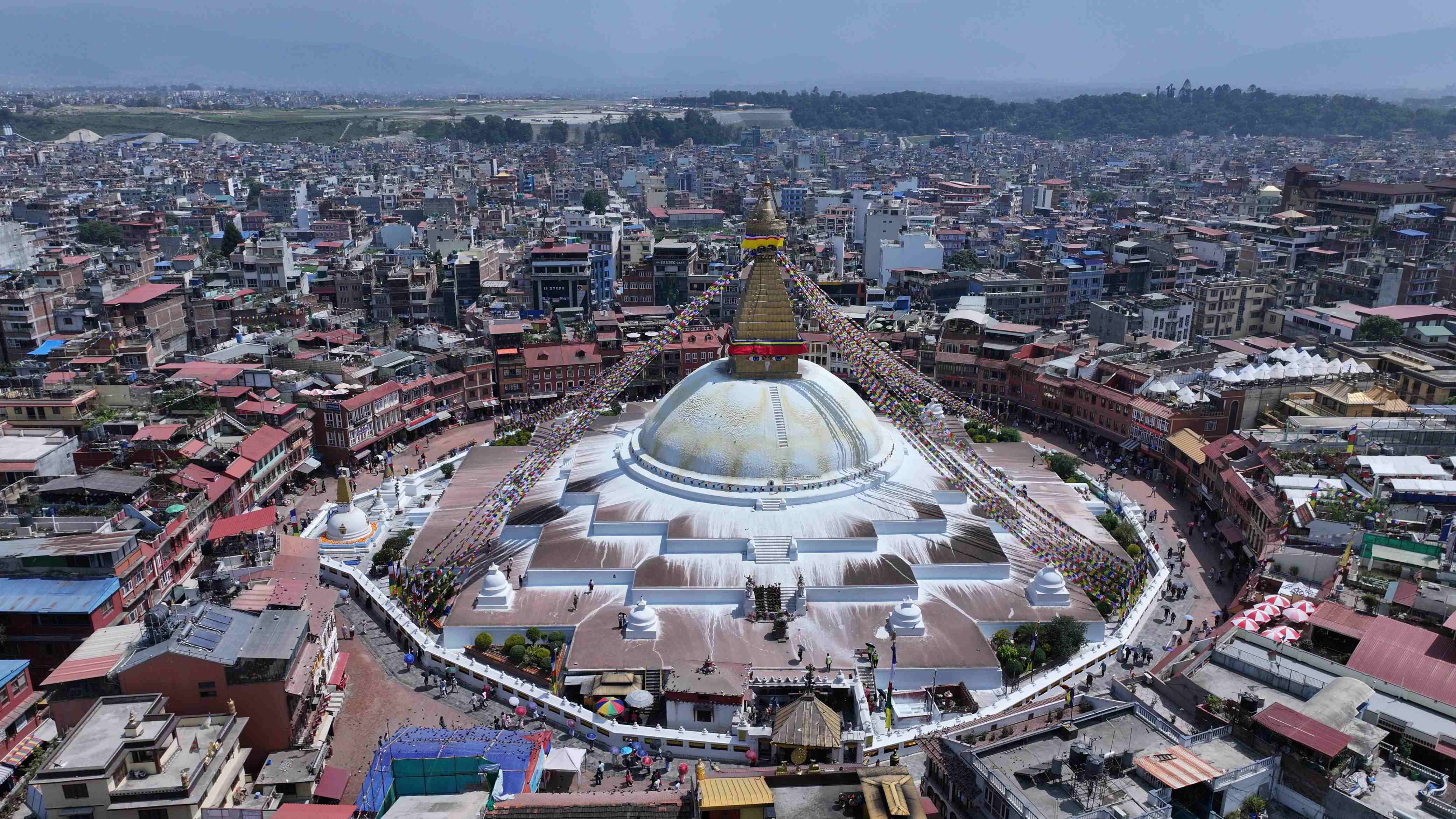 आकाशबाट यस्तो देखियो बौद्धनाथ स्तूपा (तस्बिरहरू)