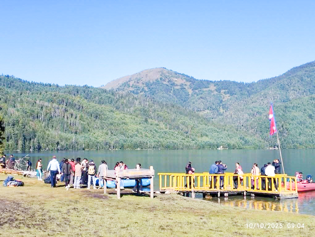 शान्त र सुन्दर रारामा पर्यटकको आकर्षण बढ्दो (तस्बिरहरू)