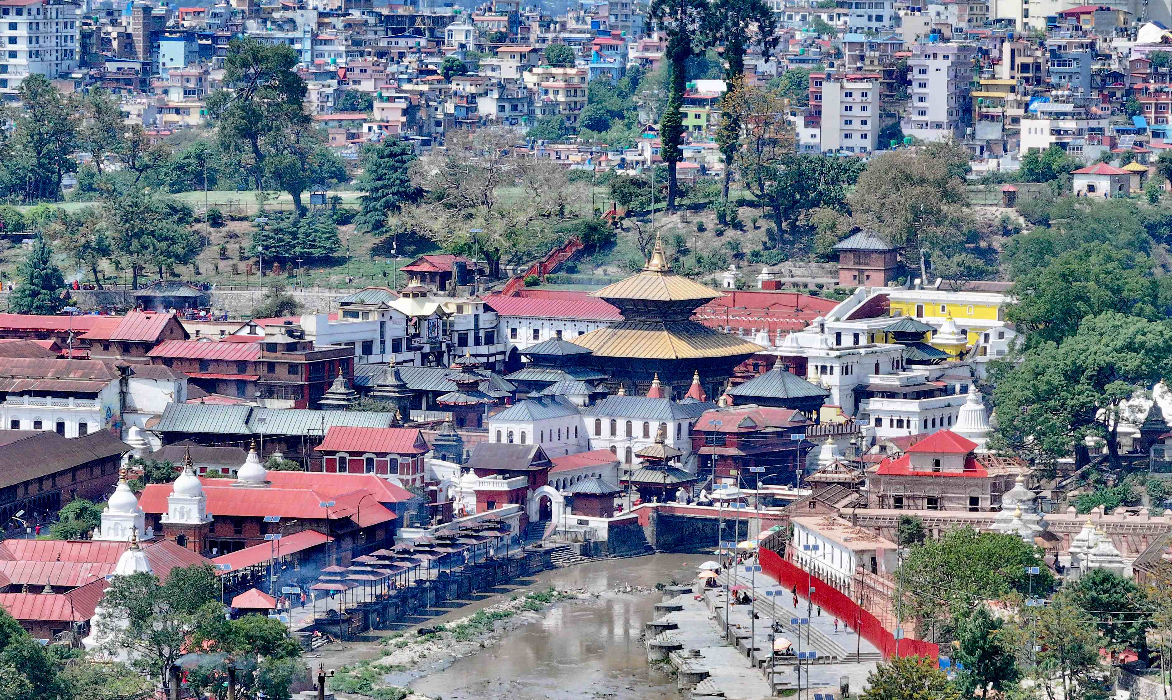 यस्ताे देखियाे आकाशबाट पशुपतिनाथ मन्दिर (फाेटाेफिचर)