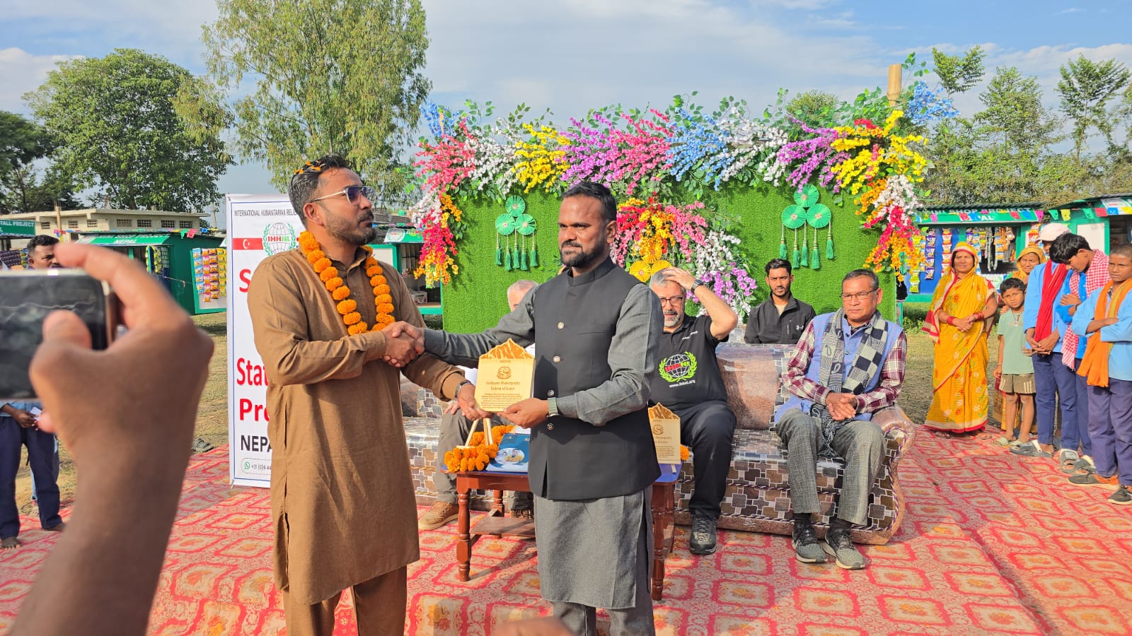 गोलबजारको एक विद्यालयमा अध्यक्षको मनोमानी, विना अनुमति निजी कार्यक्रम