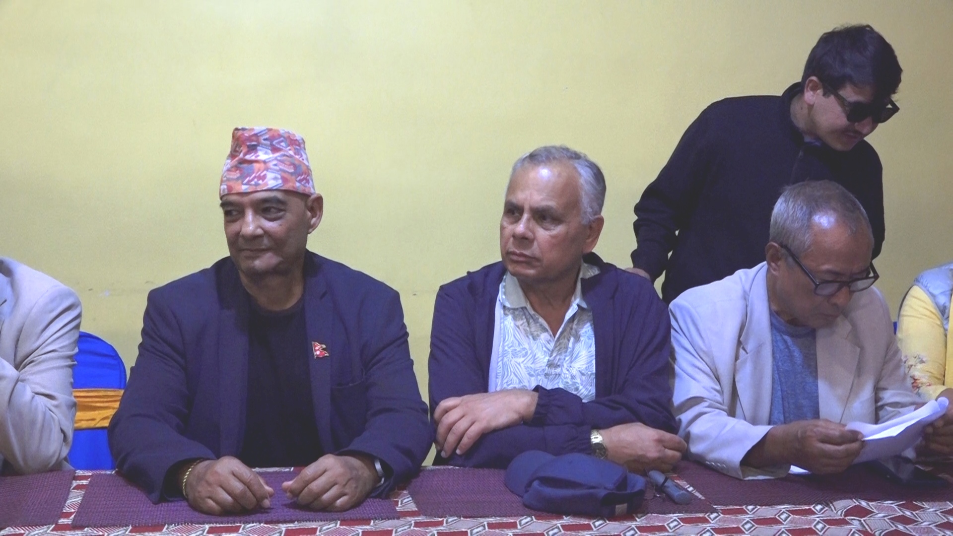 राप्रपाका महामन्त्री धवल शमशेर राणाद्वारा पार्टी एकता र राजसंस्थाको पक्षमा जोड