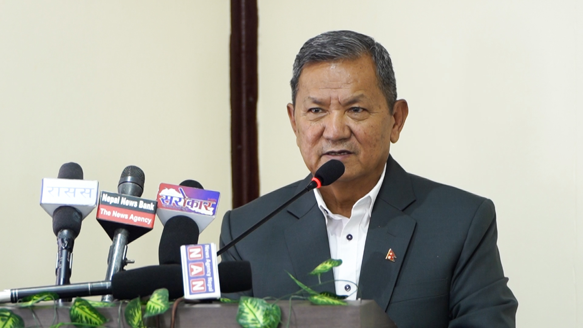 संचार कानुन संशोधन गर्न धेरै चुनौती छन् : मन्त्री गुरुङ