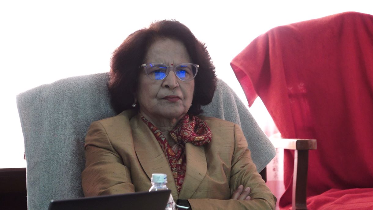 स्वास्थ्यमन्त्रीद्वारा सिंहदरबार वैद्यखाना निरीक्षण