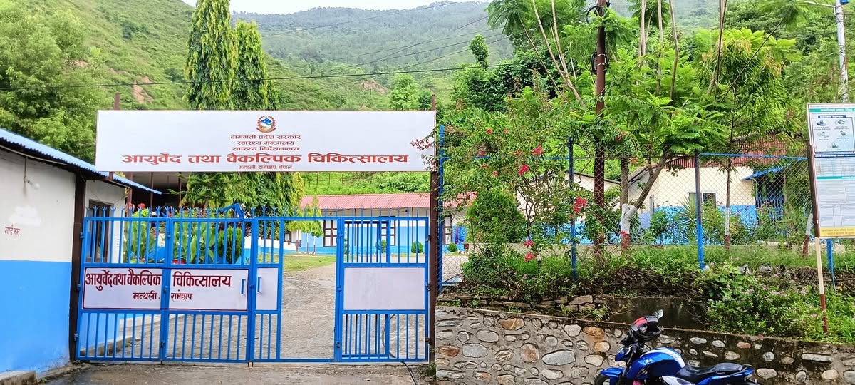 ग्रामीण भेगमा नसर्ने रोगको प्रकोप बढ्दो: स्वास्थ्य शिविरमा बिरामीको लाम
