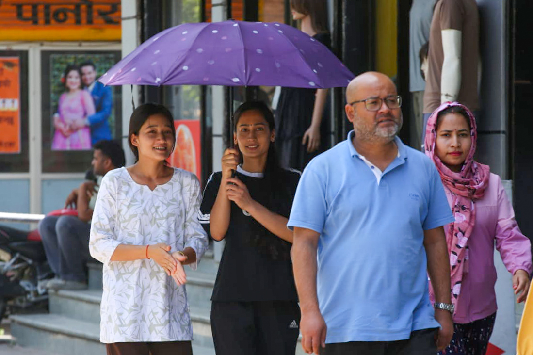 काठमाडौं उपत्यकामा पनि बढ्यो गर्मी (तस्बिरहरू)