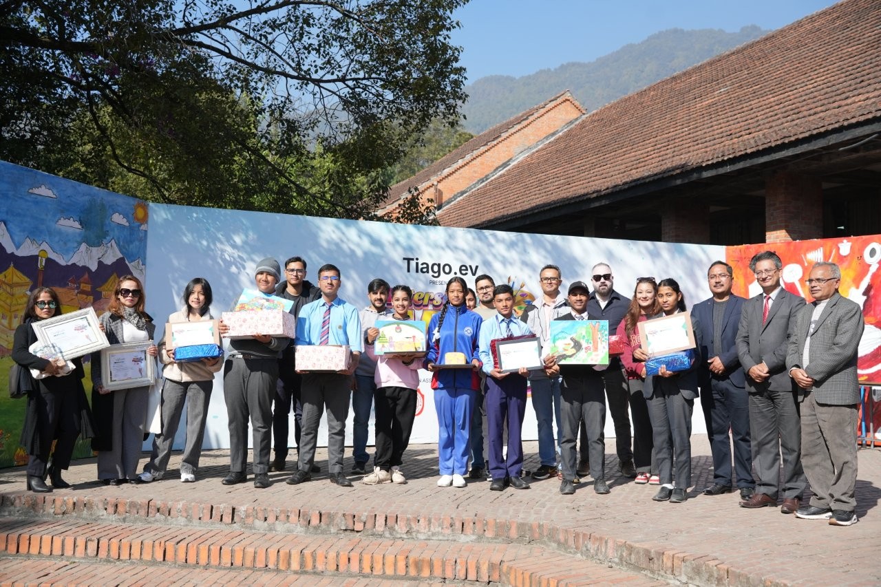 टियागो ईभी अन्तर–विद्यालय कला प्रतियोगिता ‘कार्टनिभल’का विजेता आशिम र समय्यालाई PS5 पुरस्कार