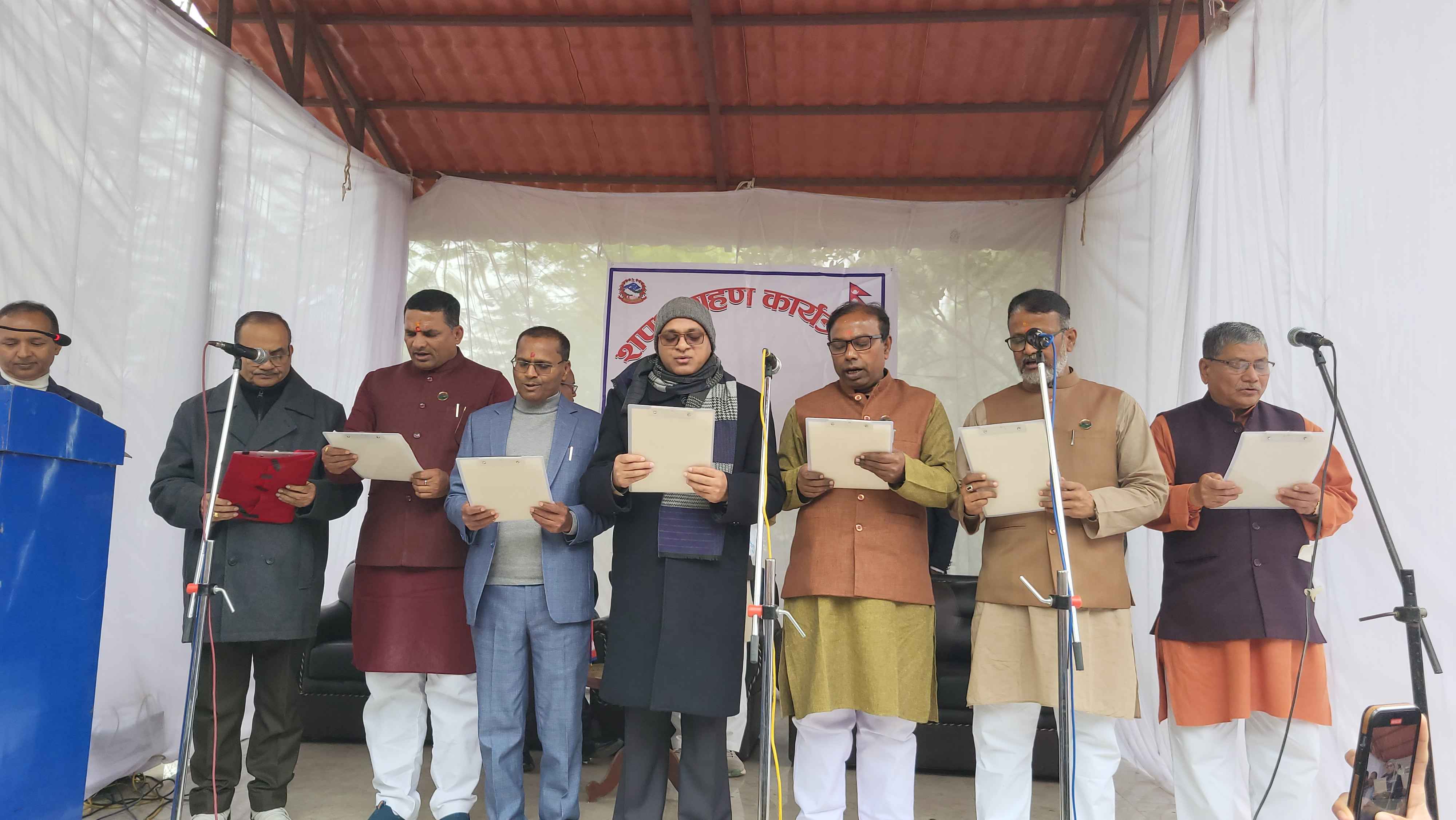 मधेश प्रदेशमा मन्त्रिपरिषद् विस्तार,६ जना मन्त्रीले लिए सपथ