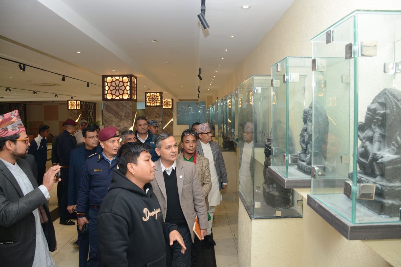 सामाजिक सञ्जालमा भ्रम छर्नेलाई कानूनी दायरामा ल्याउन आदेश कुर्नु पर्दैन :  गृहमन्त्री