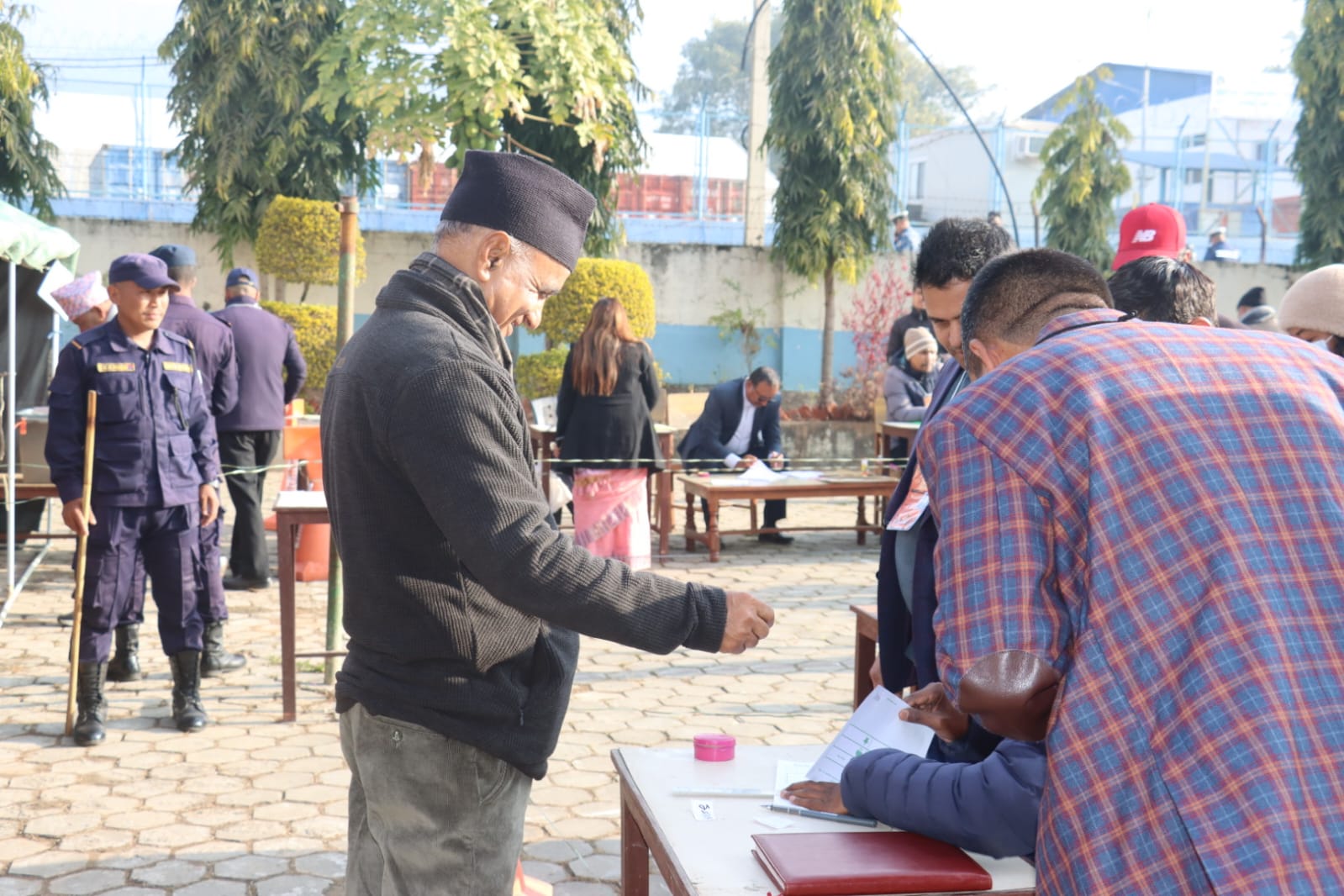 राष्ट्रियसभा निर्वाचन : कर्णालीमा मतदान शुरु