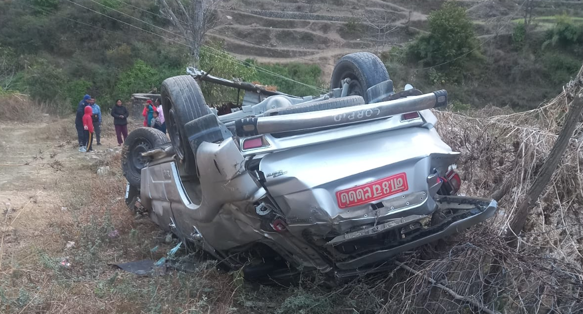 स्कारपियो दुर्घटना: चालक निदाउँदा गाडी ३० मिटर तल खस्यो, ४ घाइते
