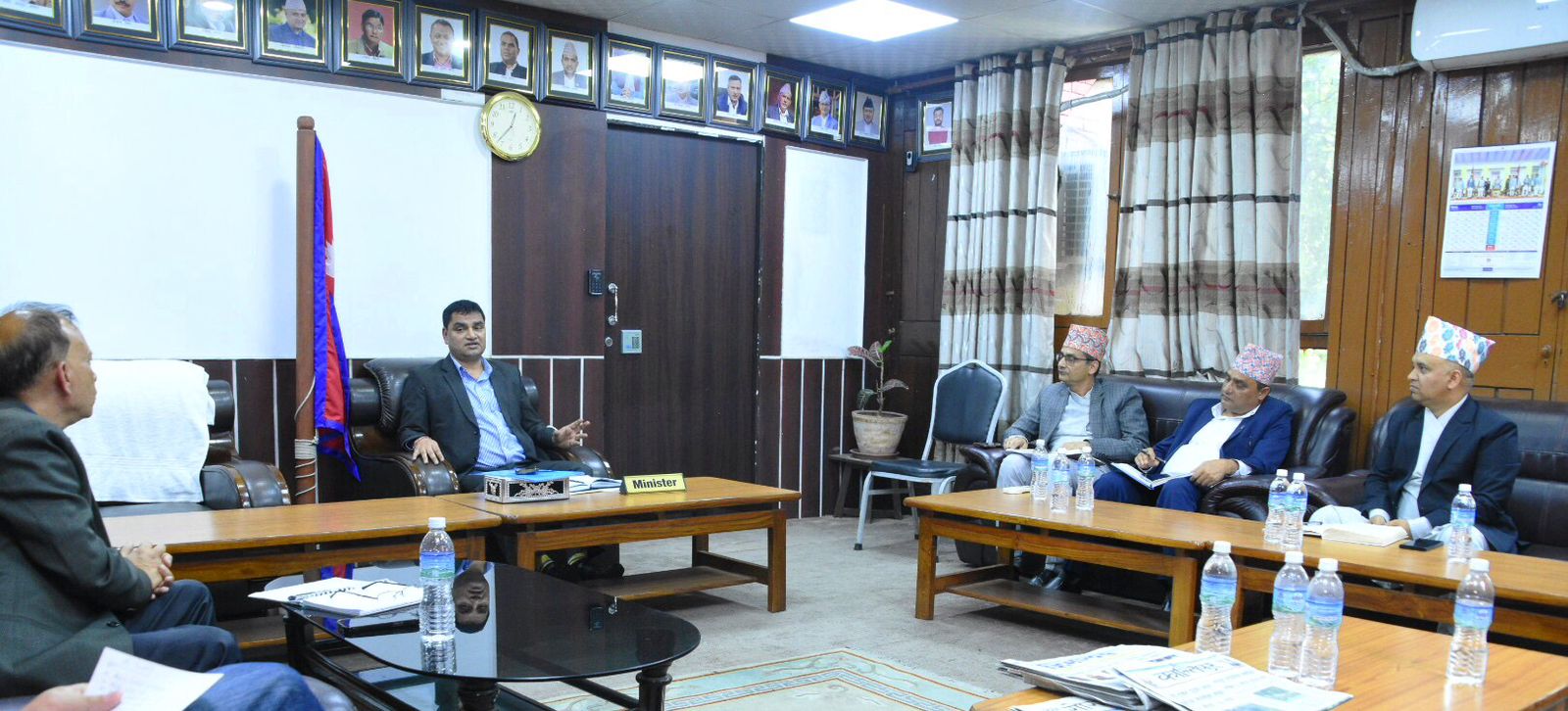 औषधी लिमिटेडका औषधी सरकारी स्वास्थ्य संस्थामा बिक्री गर्न स्वास्थ्य मन्त्री पौडेलको पहल