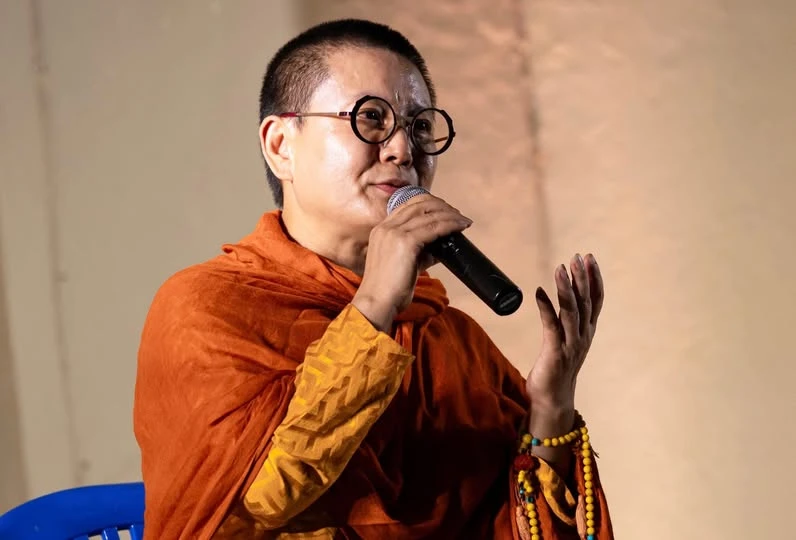 म सत्कर्ममा विश्वास गर्छु, टाउकोले टेकेर जिम्मेवारी पूरा गर्छु : आनी छोइङ डोल्मा