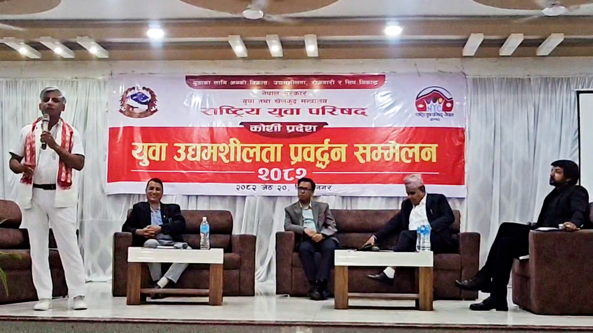 कोशीका पूर्व मुख्यमन्त्रीले फेरी किन दोहोर्याए 'लास्ट बेन्चर'