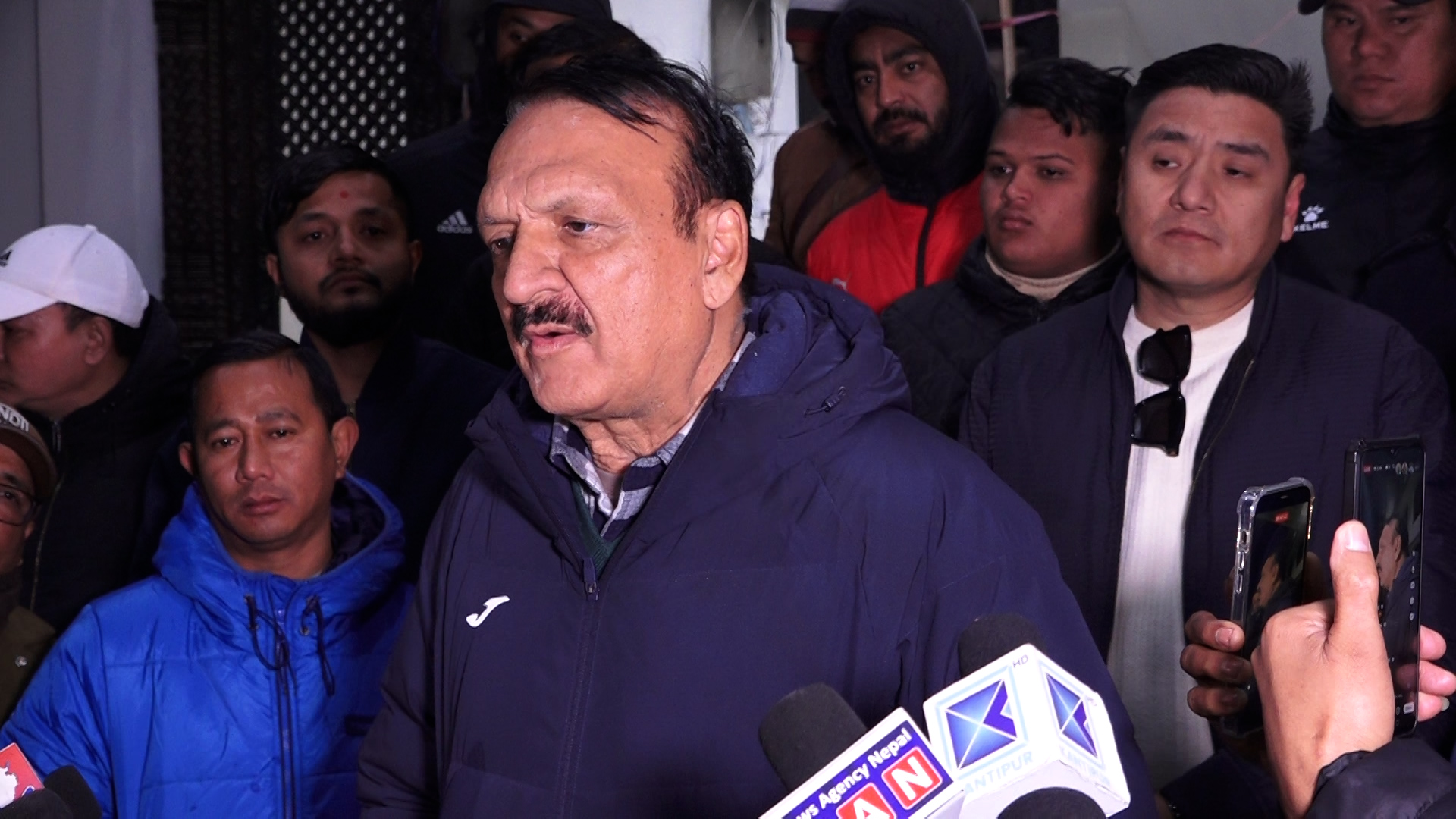 पार्टी विभाजनतर्फ जानु कसैको हितमा छैन : प्रवक्ता डा. महत