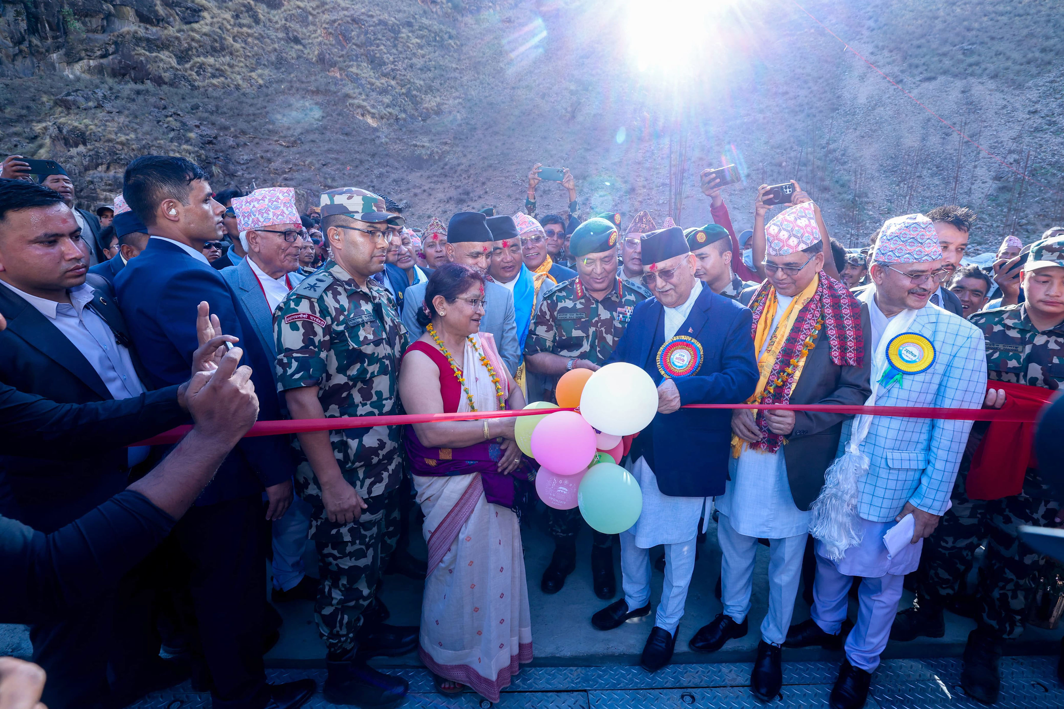 हुम्ला जोडियो राष्ट्रिय सडक सञ्जालमा, प्रधानमन्त्रीले गरे उद्धघाटन