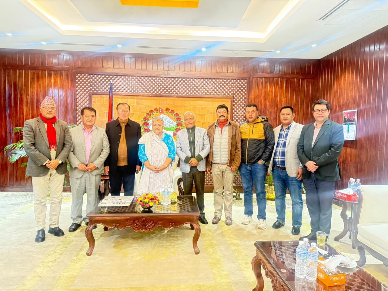 विशेष महाधिवेशन पक्षधर कांग्रेस नेताले भेटे प्रधानमन्त्री