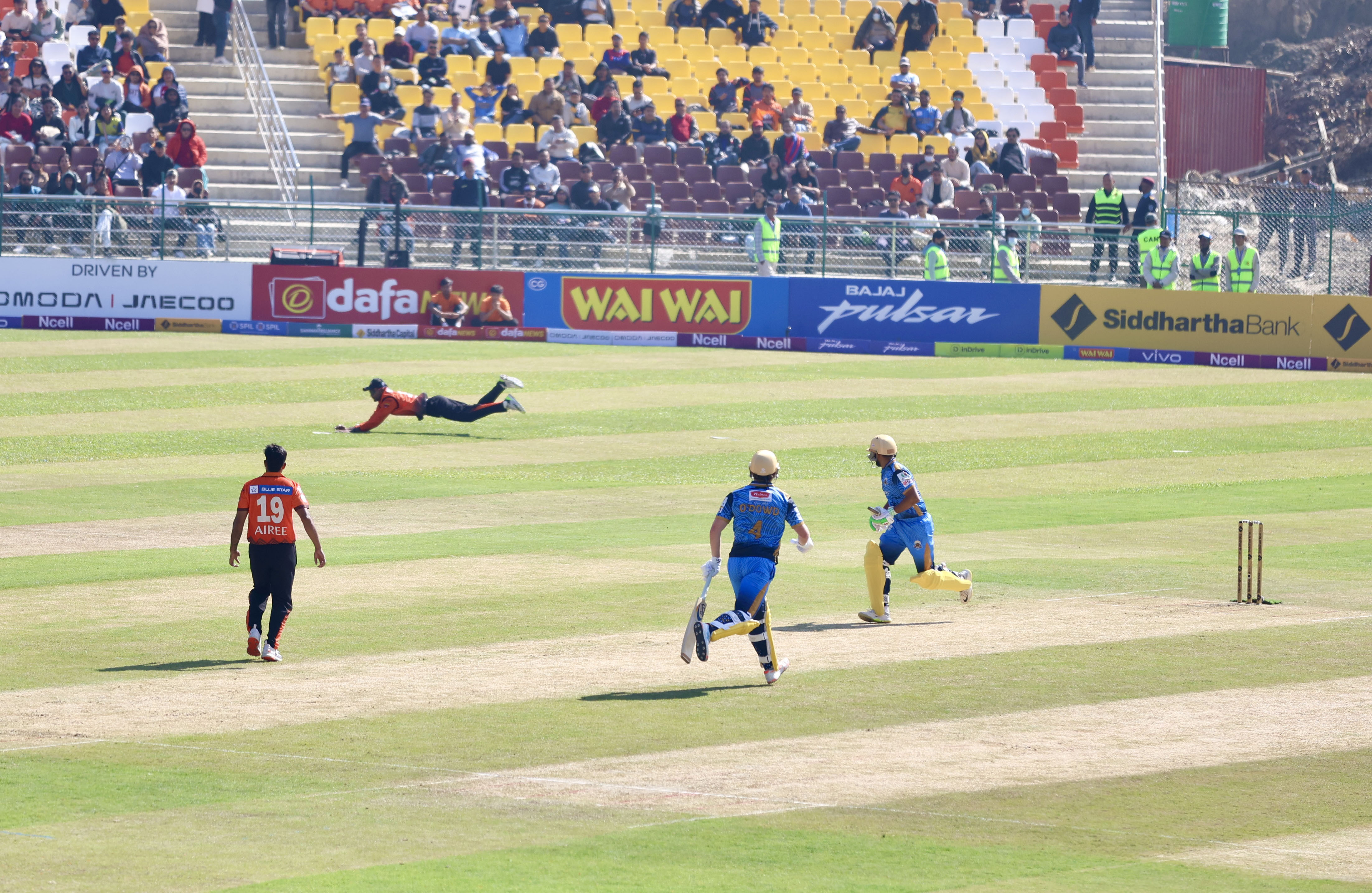 एनपिएलः कर्णाली याक्सद्वारा चितवन राइनोजलाई १६७ रनको लक्ष्य