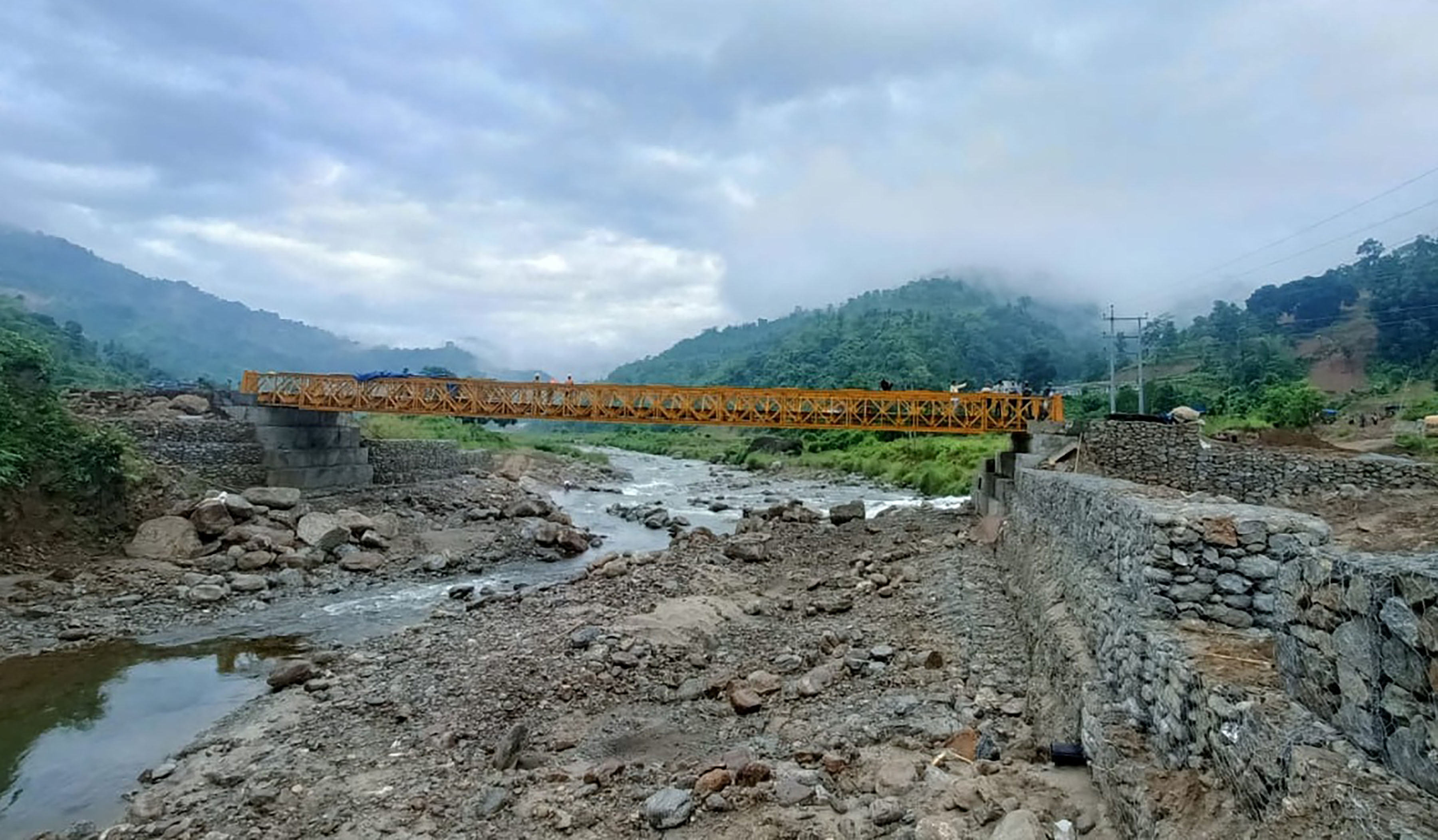 इलामको जोगमाई खोलामा बेलिब्रिज सञ्चालनमा