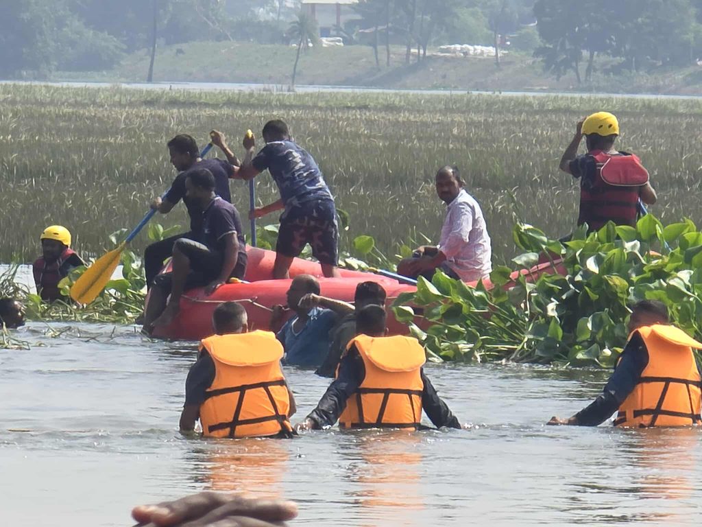 घाँस बोकेर फर्किँदै गर्दा डुबेर तीन बालिकाको मृत्यु, चार जनाको उद्धार