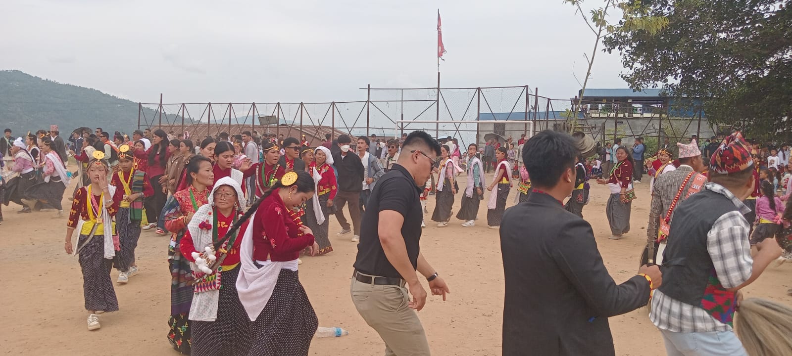 भोजपुर टुँडिखेलमा साकेला सिली नाच्दै सकियो उभौली पर्व