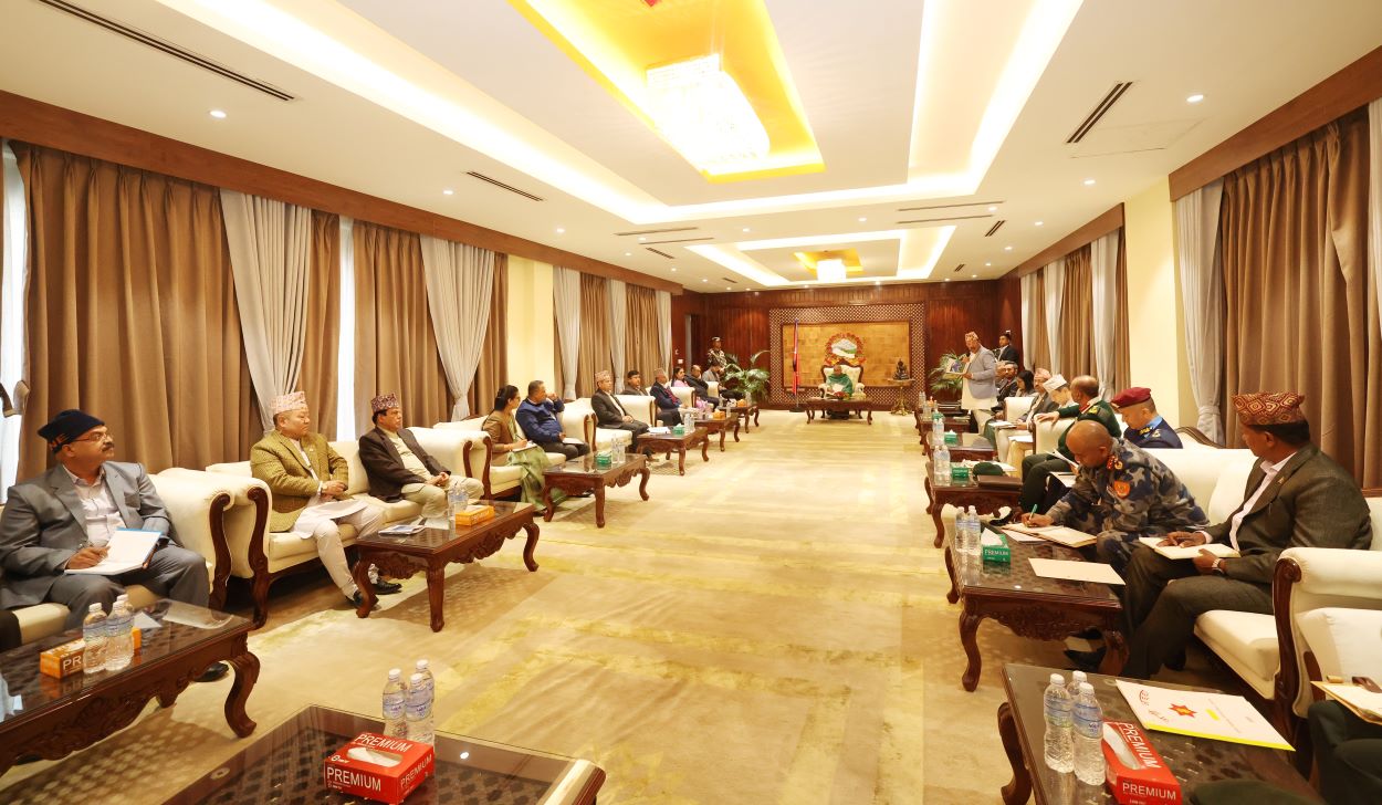 निर्वाचन आयोगका पदाधिकारीसहितको सर्वपक्षीय बैठक बालुवाटारमा सुरु