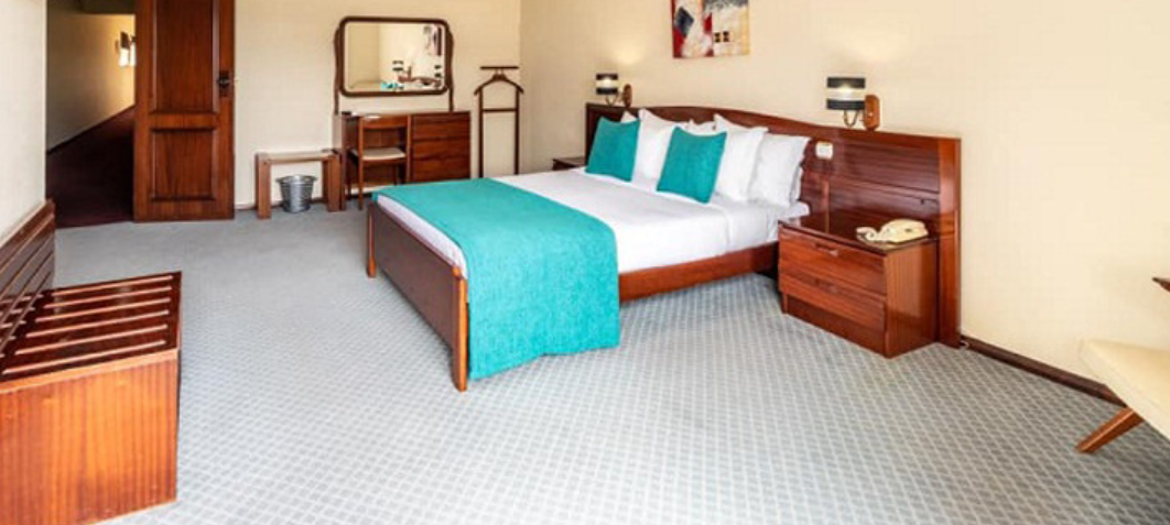 राति ११ बजेसम्म होटल खोल्न पाउनुपर्ने तुलसीपुरका व्यवसायीको माग